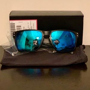 Polarized sunglasses